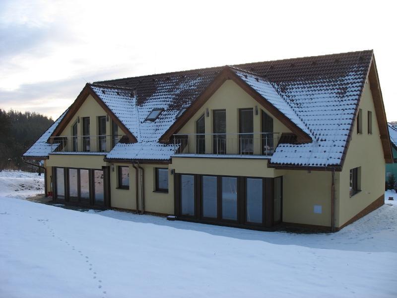 Dvojdum Ostrov U Macochy Apartamento Exterior foto
